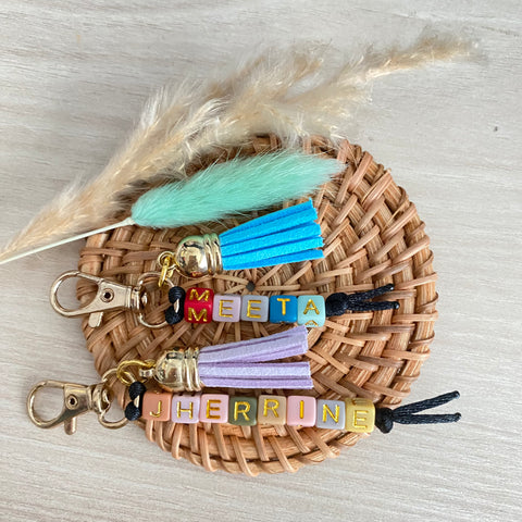 GIFTS // CUSTOM NAME KEYRING