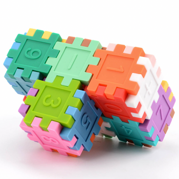 TOY // NUMBER SQUARE PUZZLE